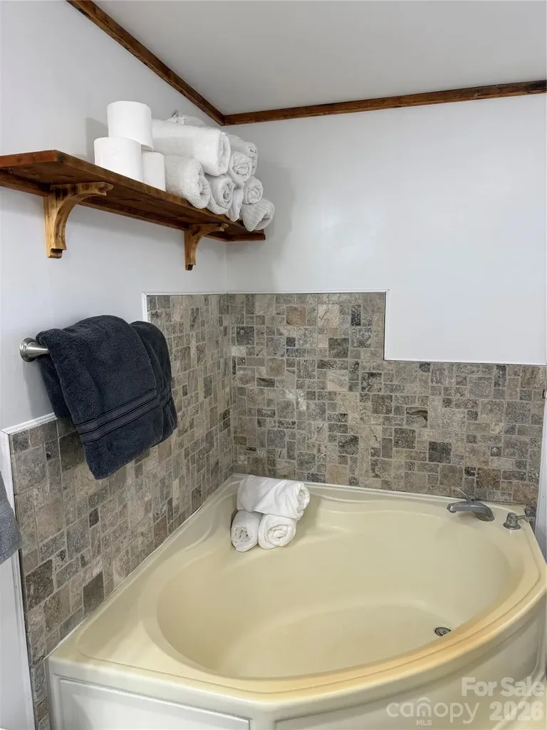 10755 Nc 209 Highway Hot Springs NC 28743