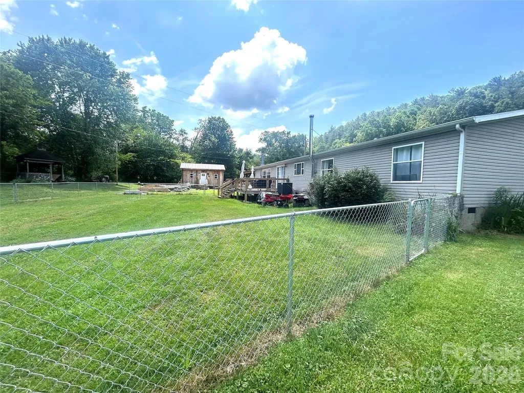 10755 Nc 209 Highway Hot Springs NC 28743