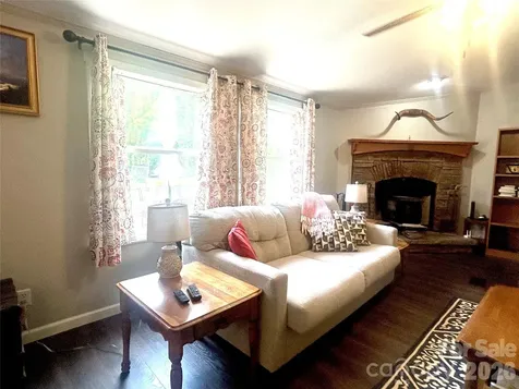 10755 Nc 209 Highway Hot Springs NC 28743