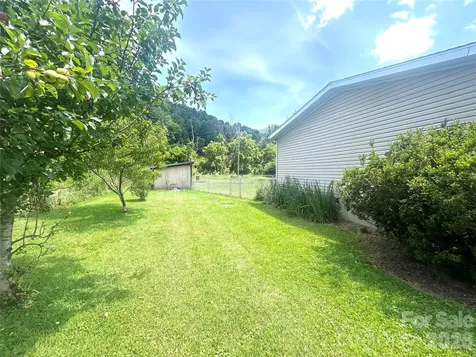 10755 Nc 209 Highway Hot Springs NC 28743