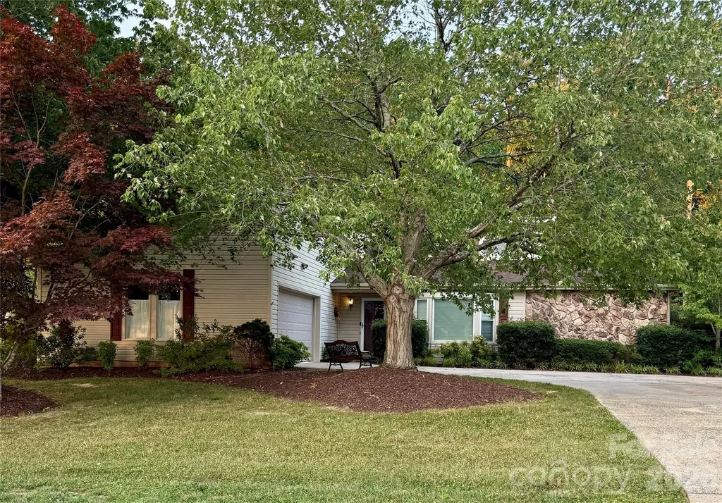 1100 Jennifer Lane Cherryville NC 28021
