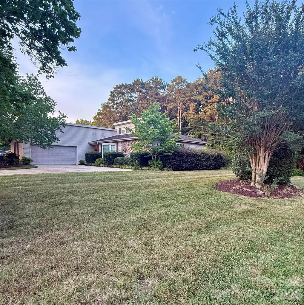 1100 Jennifer Lane Cherryville NC 28021