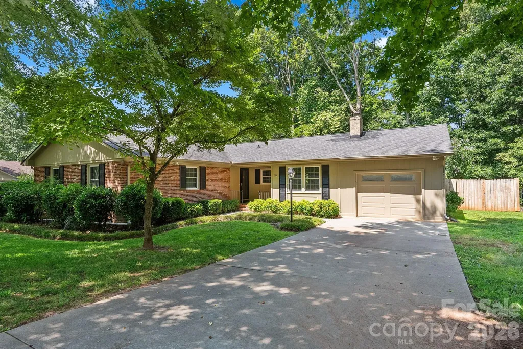 Asheville NC, 138 Castlerock Drive