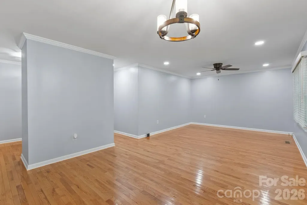 138 Castlerock Drive Asheville NC 28806