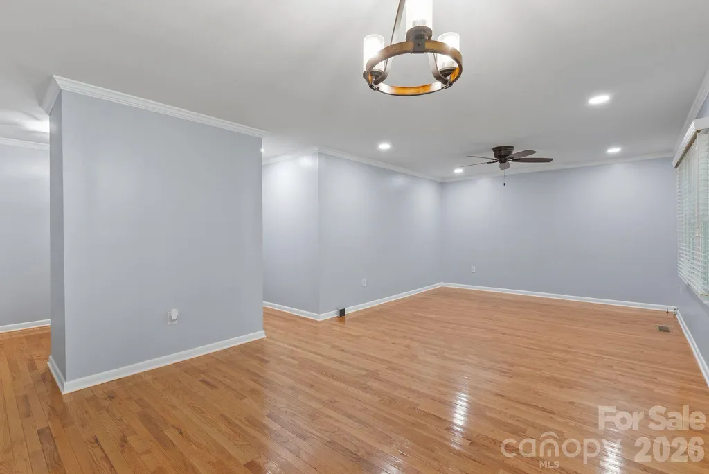138 Castlerock Drive Asheville NC 28806