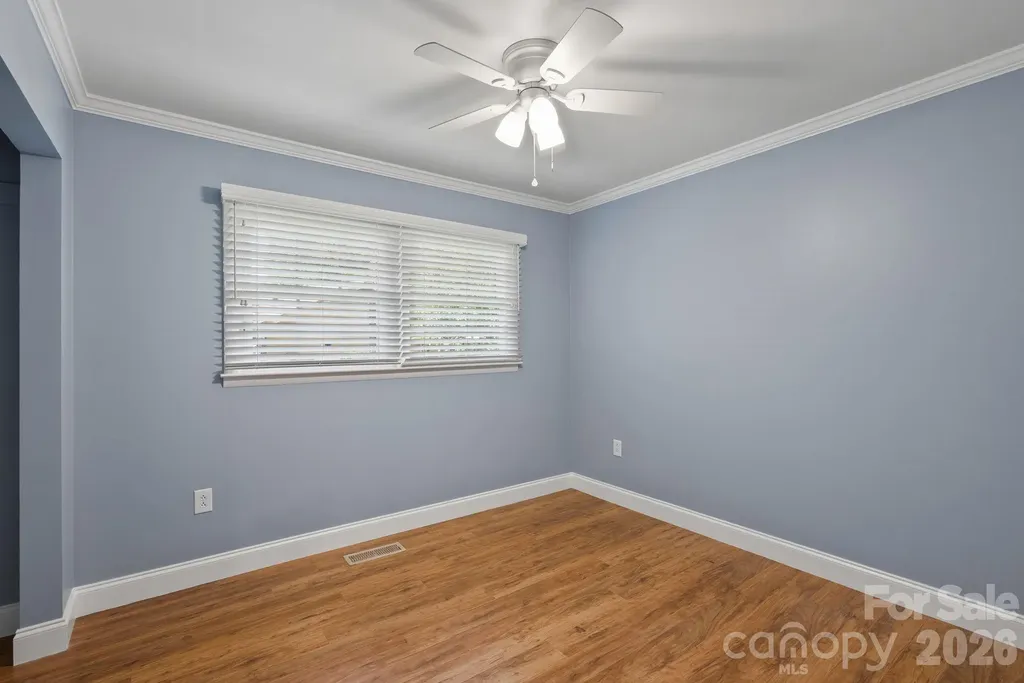 138 Castlerock Drive Asheville NC 28806