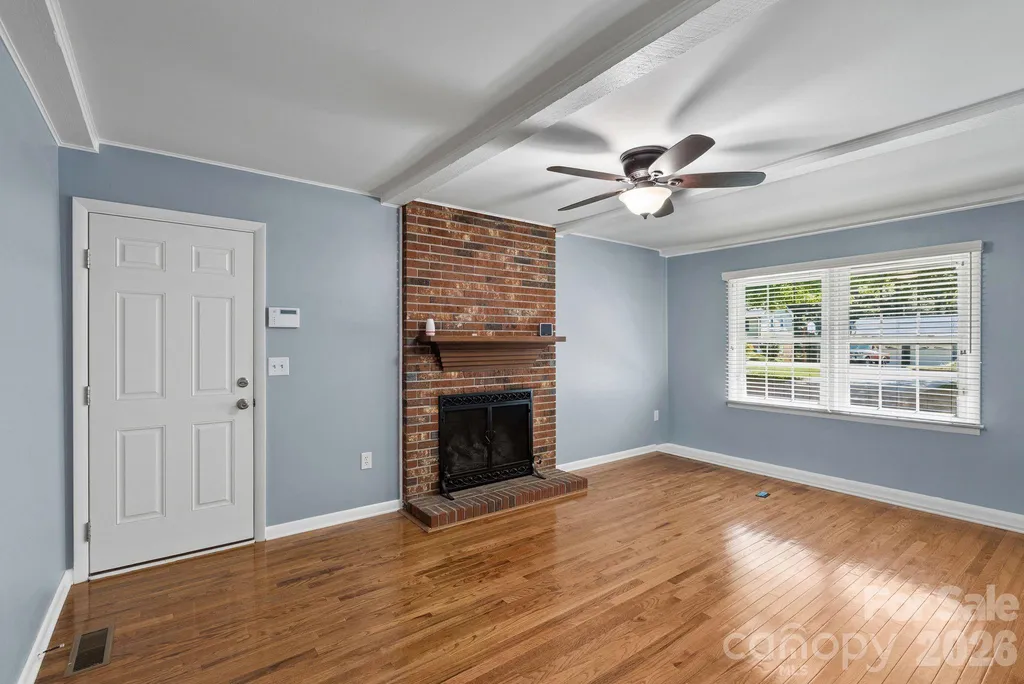 138 Castlerock Drive Asheville NC 28806