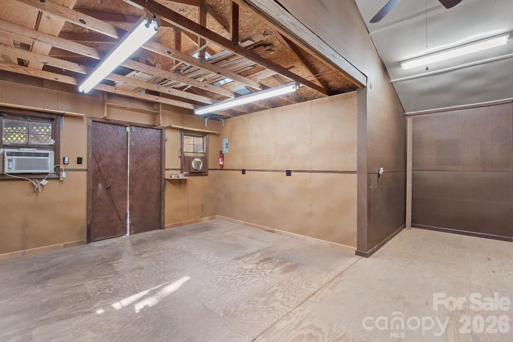 138 Castlerock Drive Asheville NC 28806