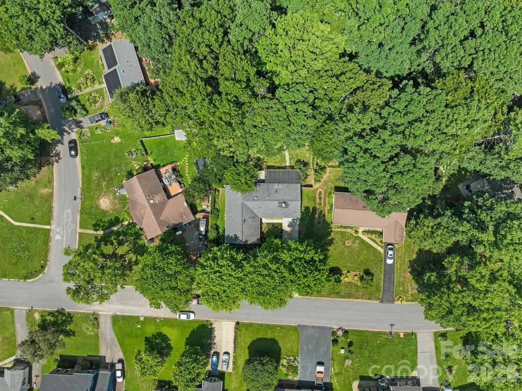 138 Castlerock Drive Asheville NC 28806