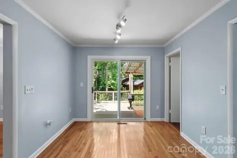 138 Castlerock Drive Asheville NC 28806