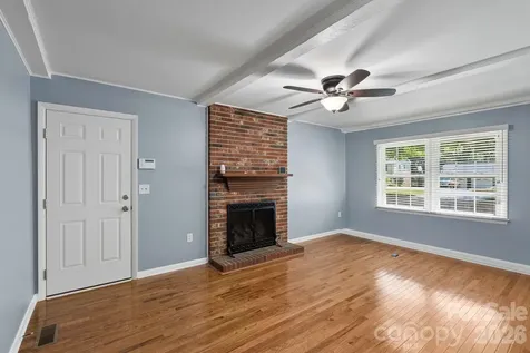 138 Castlerock Drive Asheville NC 28806