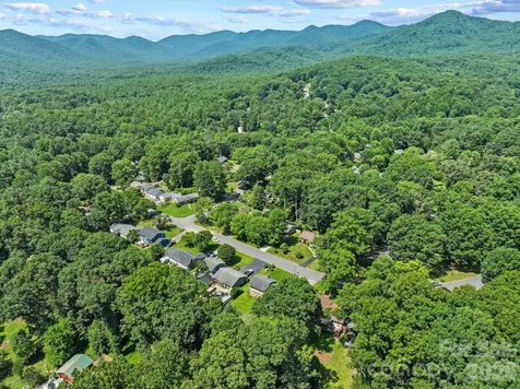 138 Castlerock Drive Asheville NC 28806