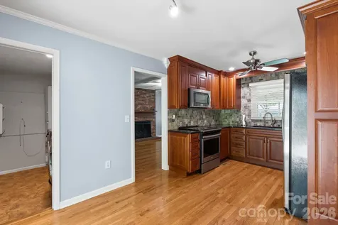 138 Castlerock Drive Asheville NC 28806