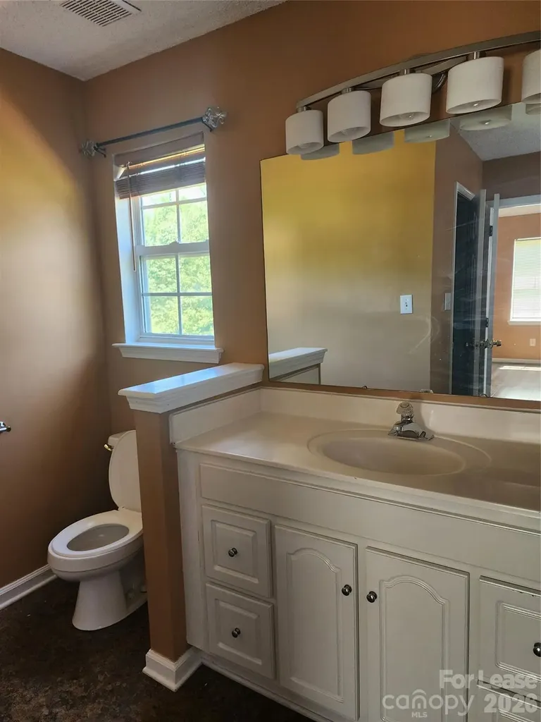2411 Celosia Drive Charlotte NC 28262