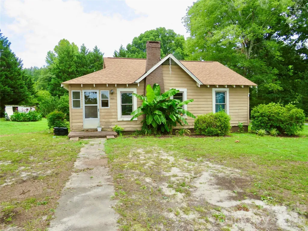 601 Providence Road Forest City NC 28043