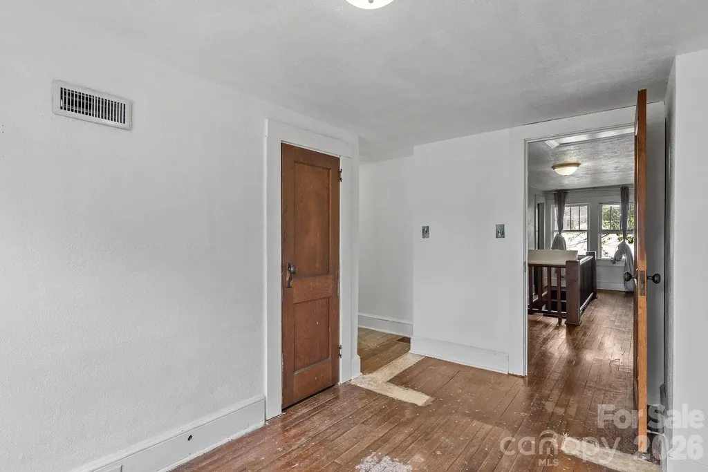 49 Church Street Weaverville NC 28787