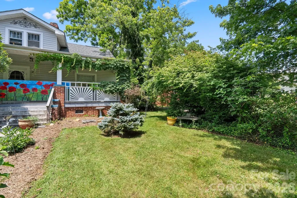 49 Church Street Weaverville NC 28787