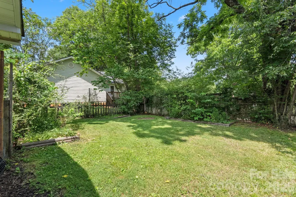 49 Church Street Weaverville NC 28787
