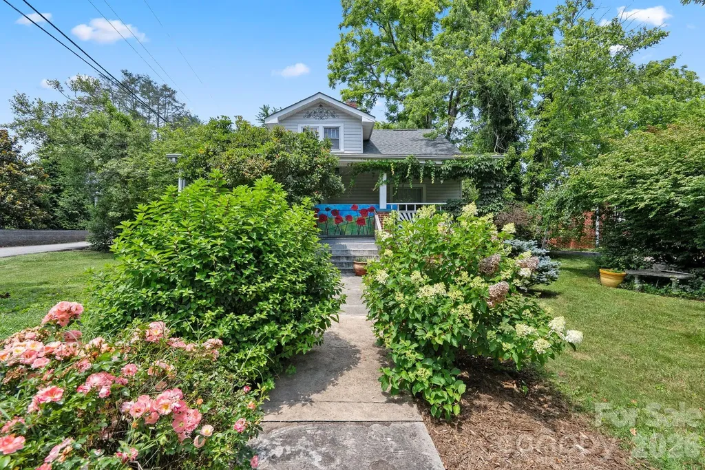 49 Church Street Weaverville NC 28787