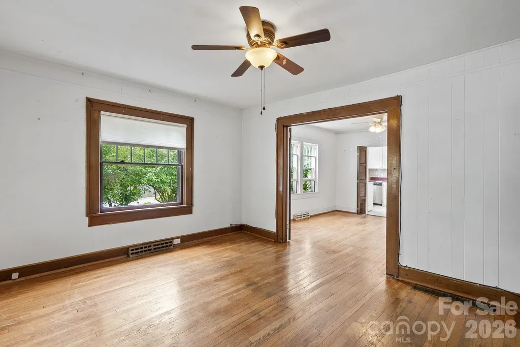 49 Church Street Weaverville NC 28787