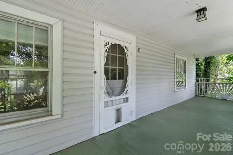 49 Church Street Weaverville NC 28787