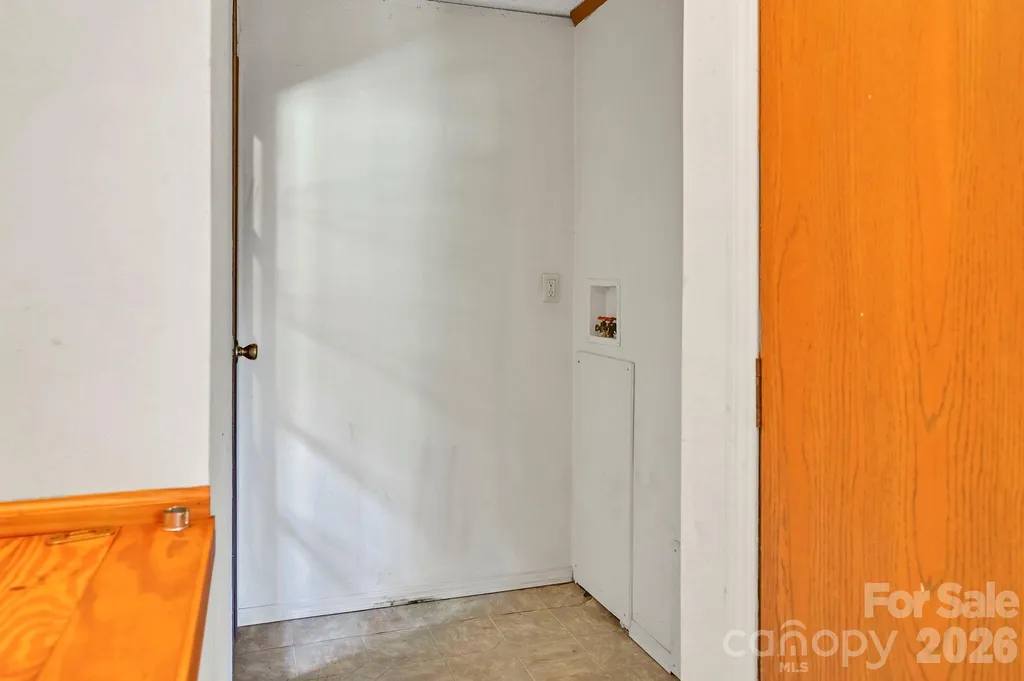 284 Paul Gosnell Road Marshall NC 28753
