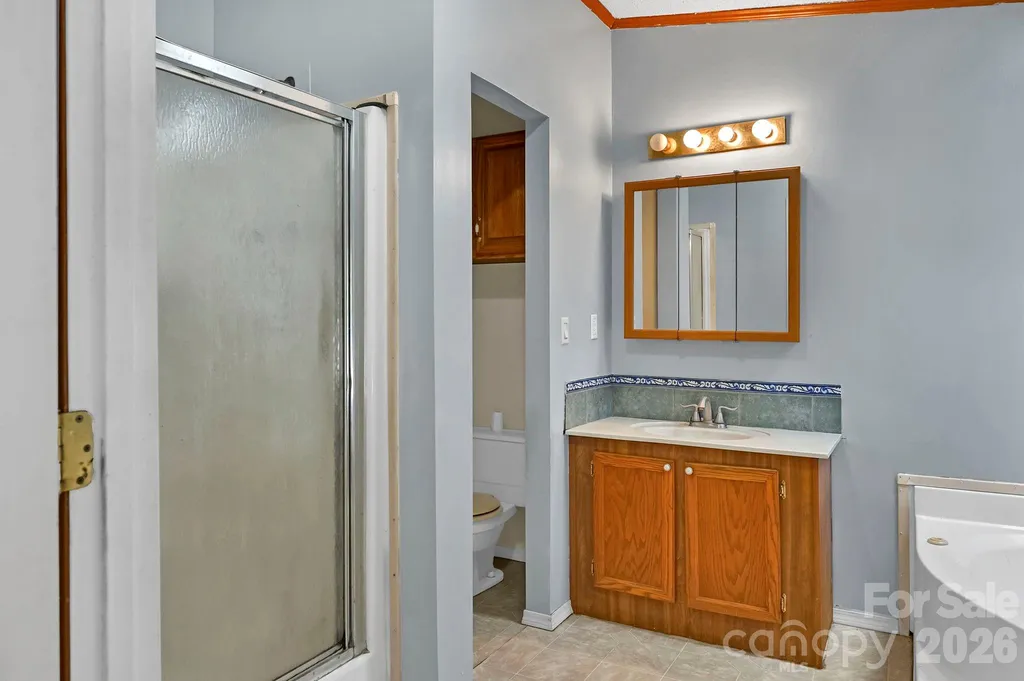 284 Paul Gosnell Road Marshall NC 28753