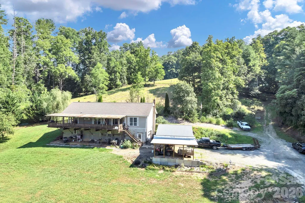 284 Paul Gosnell Road Marshall NC 28753