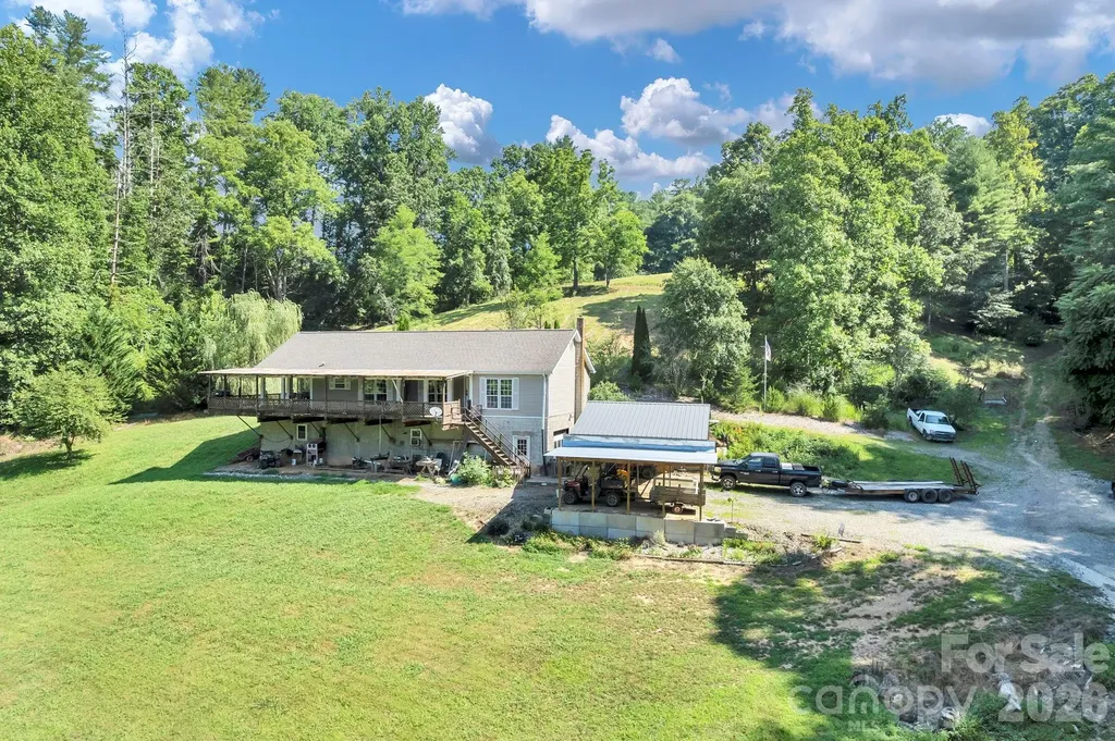 284 Paul Gosnell Road Marshall NC 28753