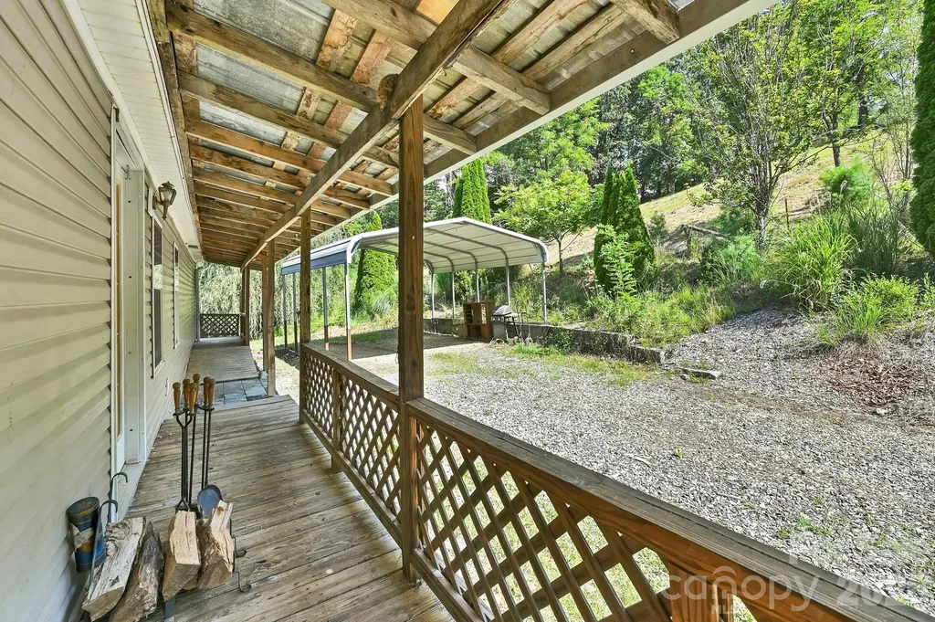 284 Paul Gosnell Road Marshall NC 28753