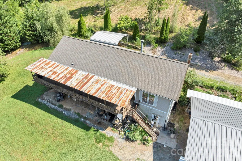 284 Paul Gosnell Road Marshall NC 28753