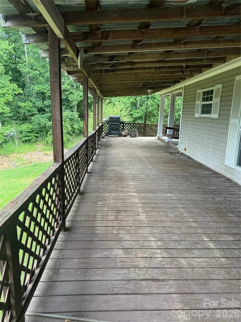 284 Paul Gosnell Road Marshall NC 28753