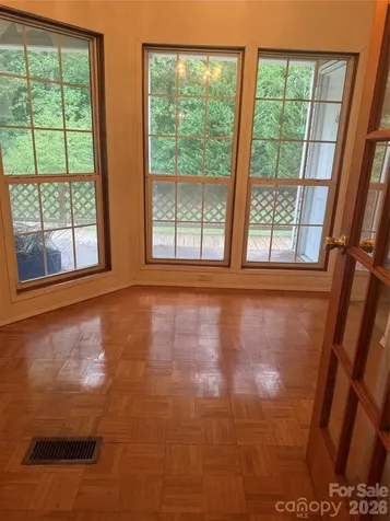 284 Paul Gosnell Road Marshall NC 28753