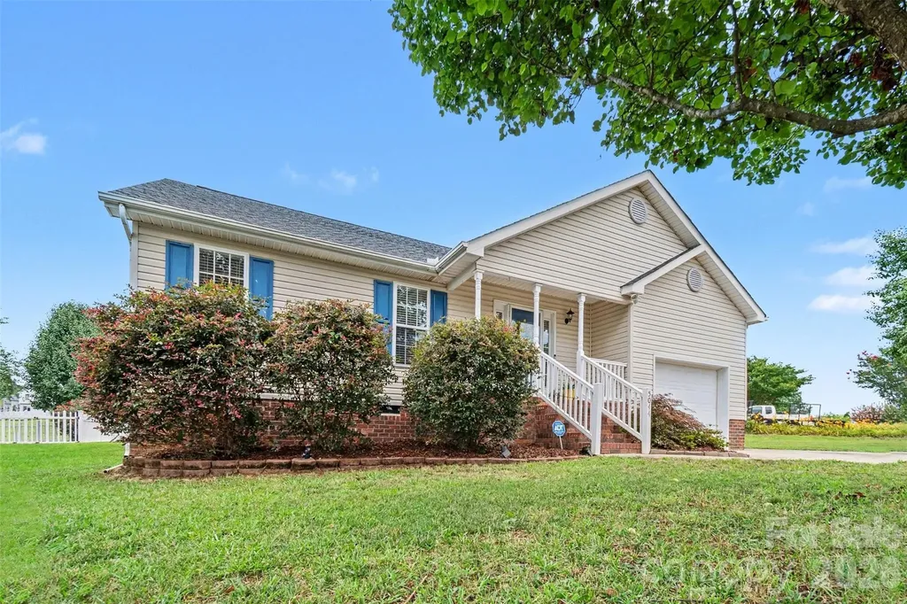 5044 Daffodil Lane Concord NC 28025