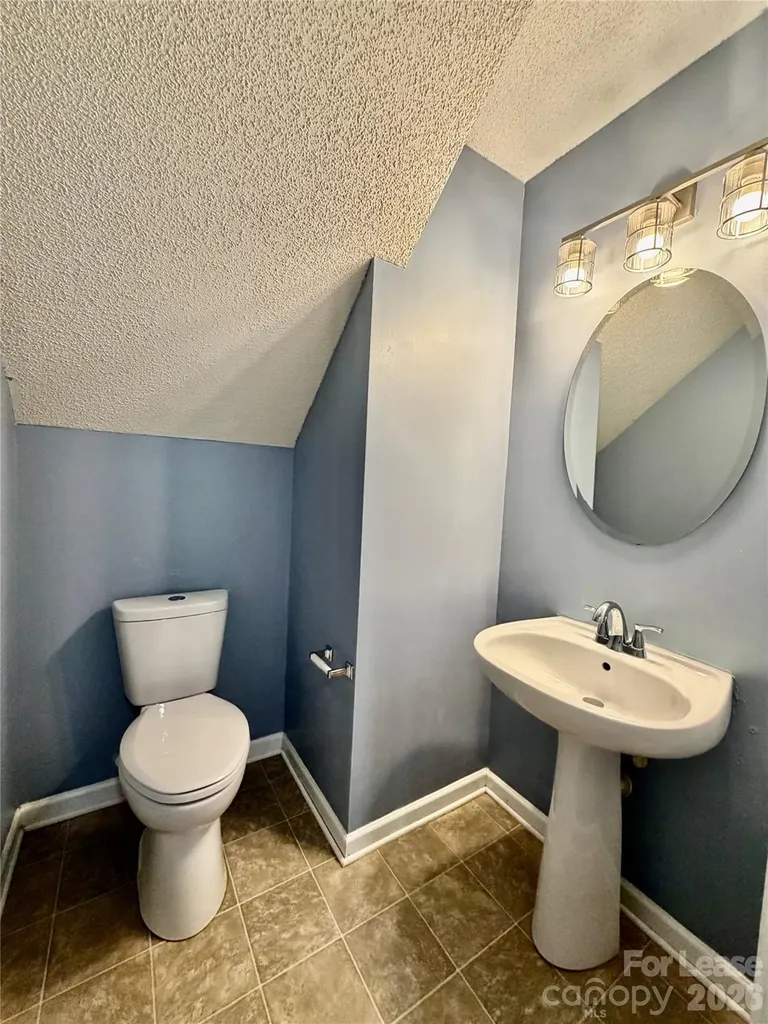 8815 Firestreak Drive Charlotte NC 28216