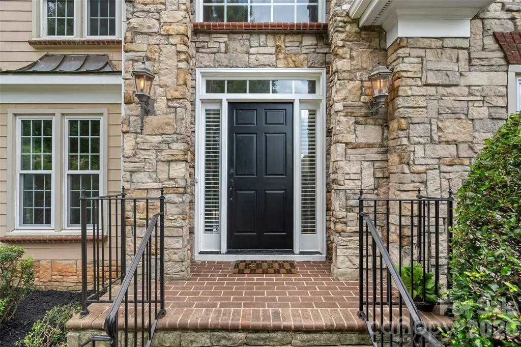 19322 River Falls Drive Davidson NC 28036