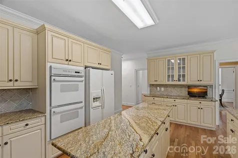 19322 River Falls Drive Davidson NC 28036