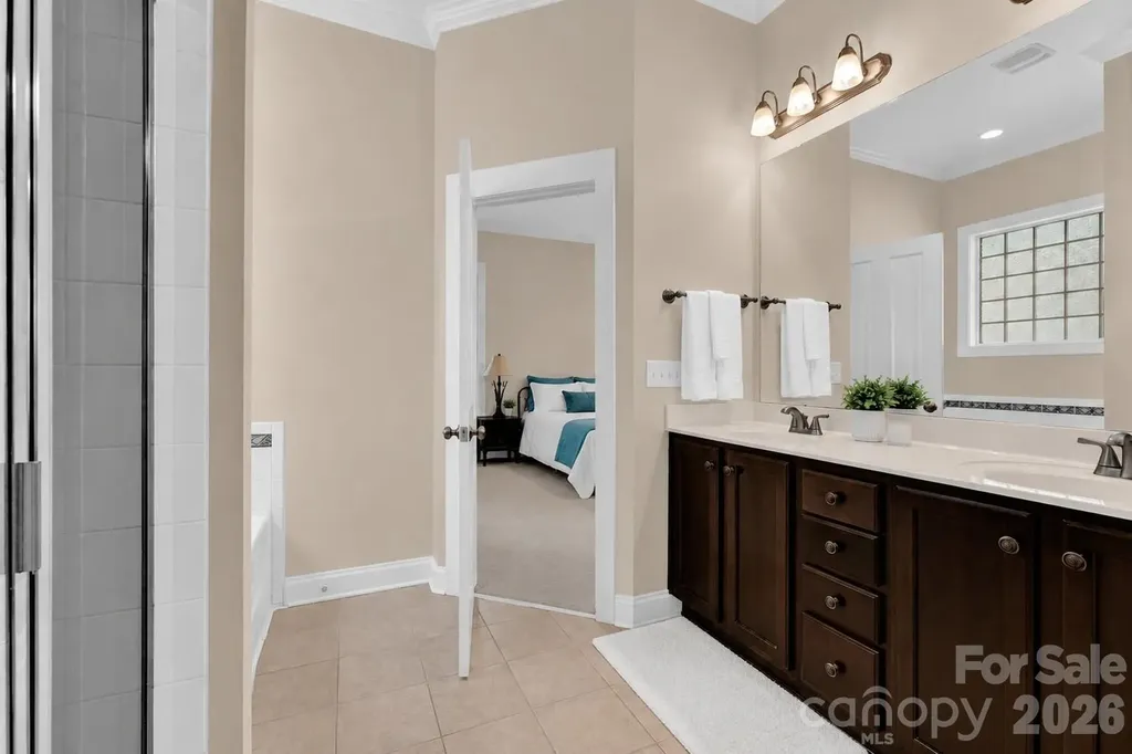 4090 Library Lane NW Conover NC 28613