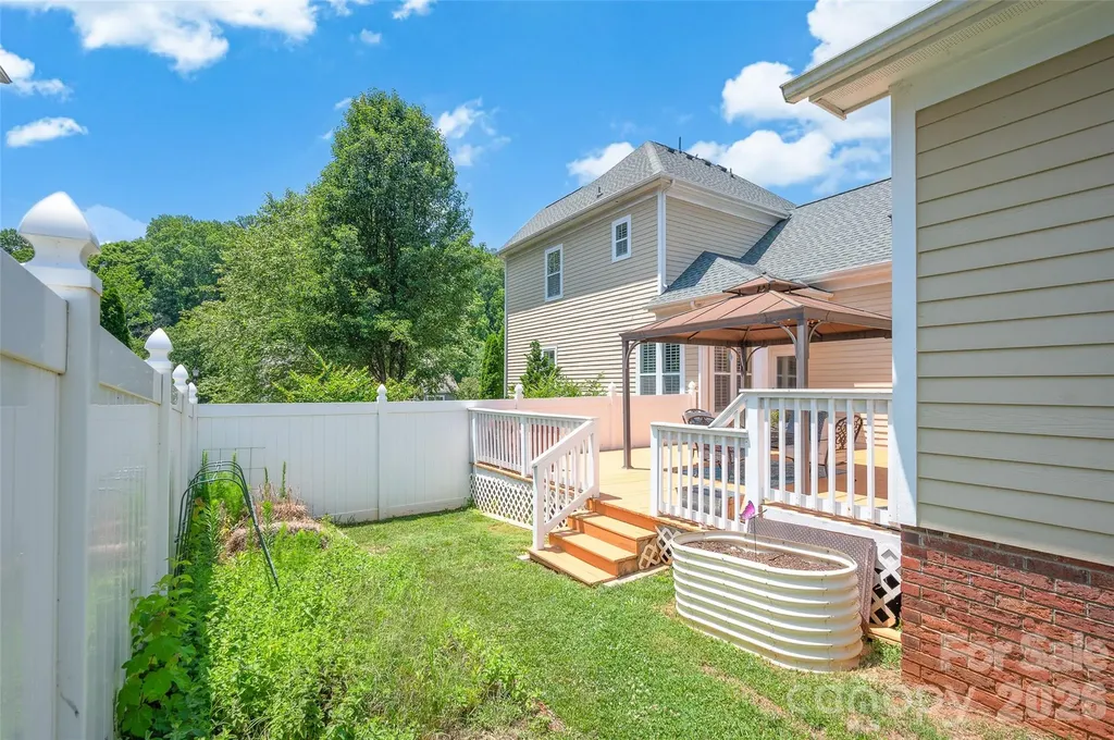 4090 Library Lane NW Conover NC 28613