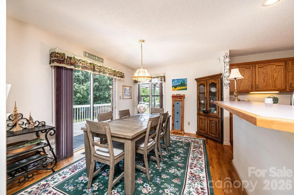 1857 Hidden Pointe Drive Hickory NC 28601