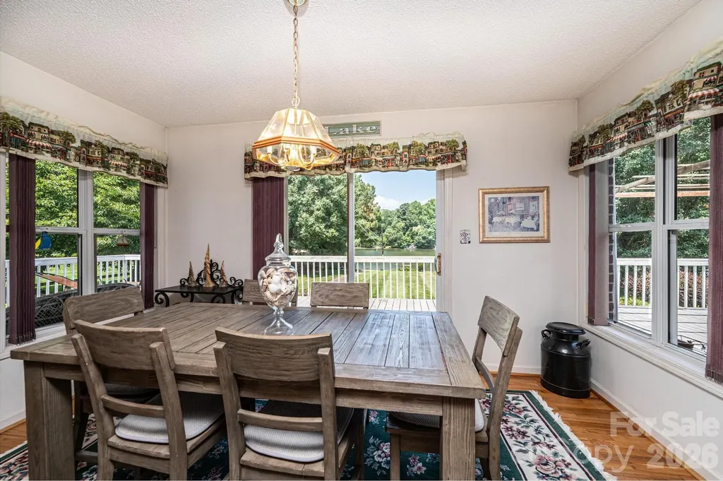 1857 Hidden Pointe Drive Hickory NC 28601