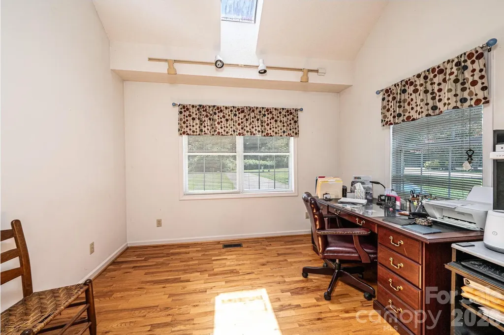 1857 Hidden Pointe Drive Hickory NC 28601