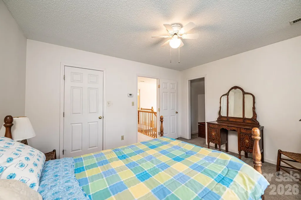 1857 Hidden Pointe Drive Hickory NC 28601