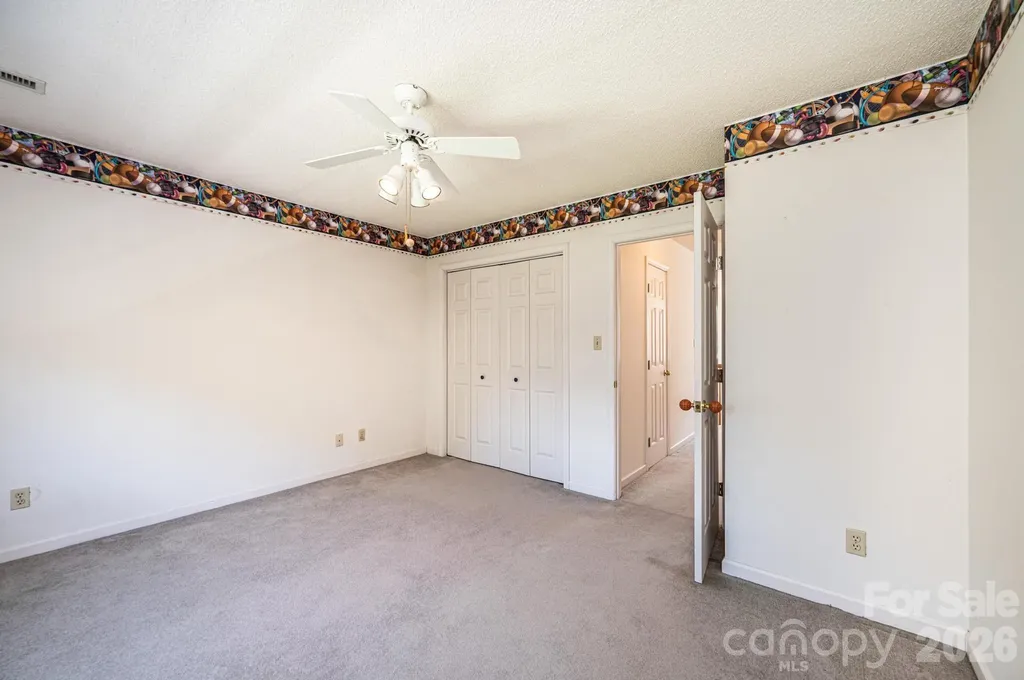 1857 Hidden Pointe Drive Hickory NC 28601