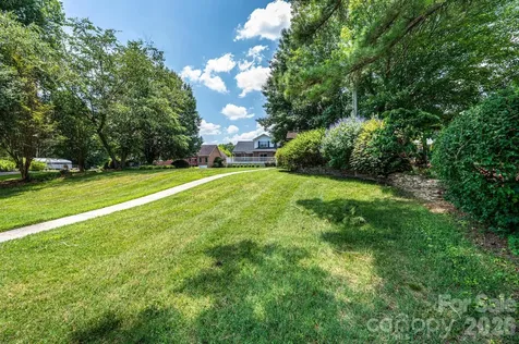 1857 Hidden Pointe Drive Hickory NC 28601
