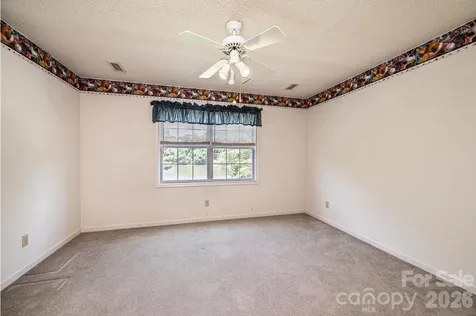 1857 Hidden Pointe Drive Hickory NC 28601