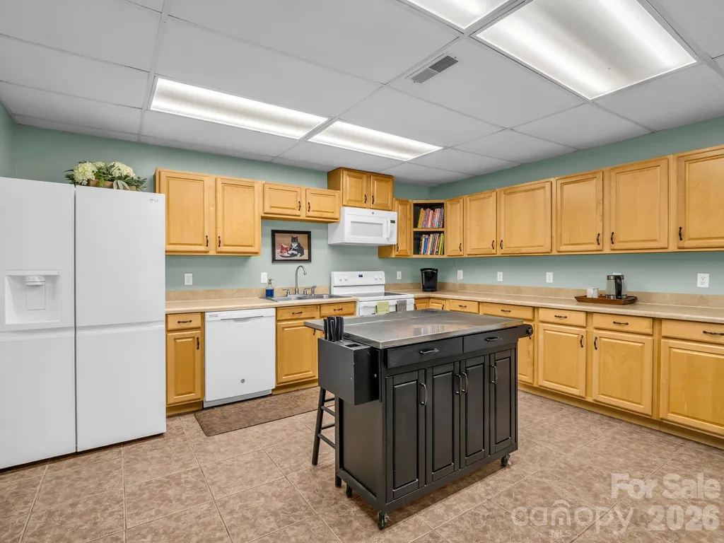 599 Old Henrietta Road Forest City NC 28043