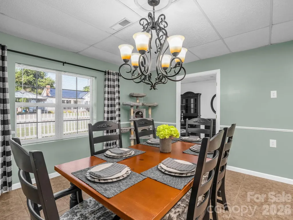 599 Old Henrietta Road Forest City NC 28043