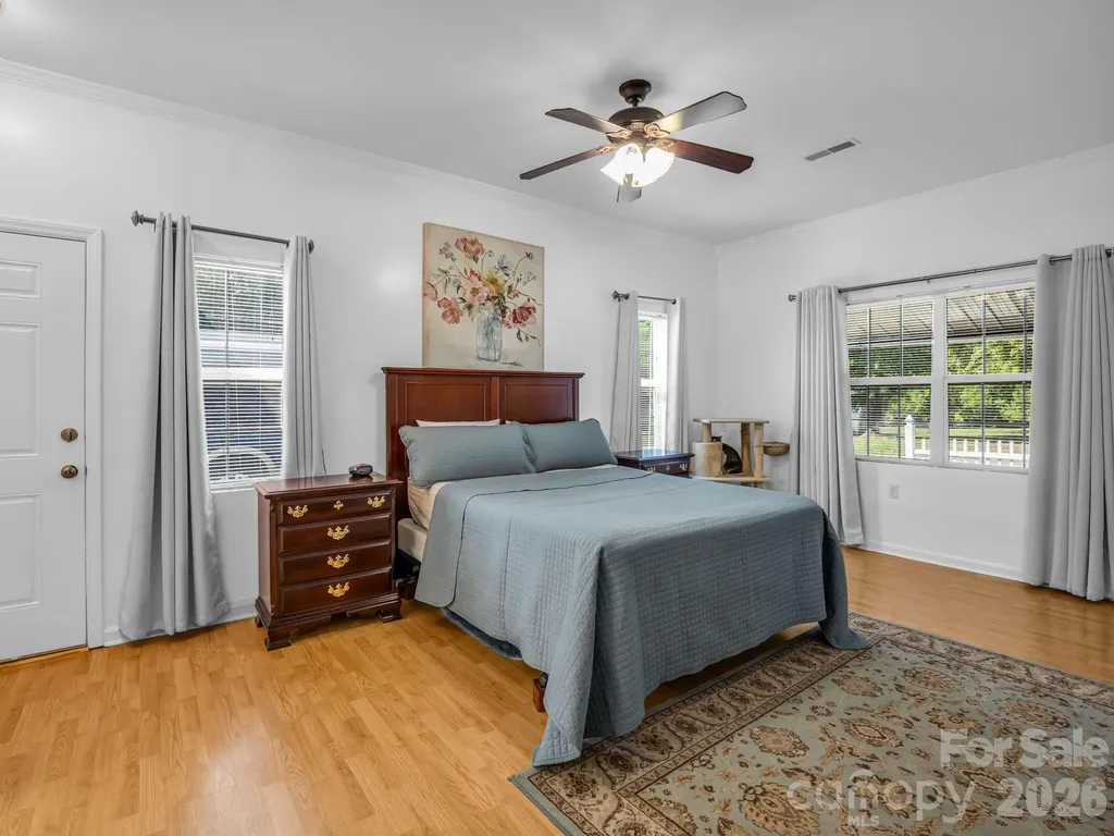 599 Old Henrietta Road Forest City NC 28043