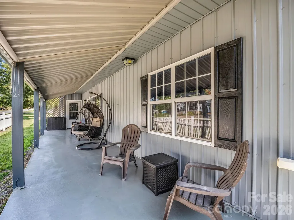 599 Old Henrietta Road Forest City NC 28043